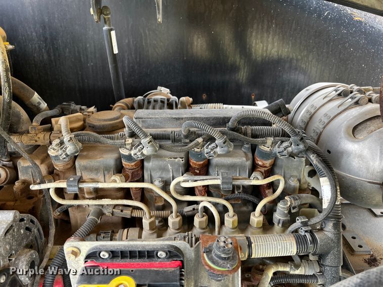 image for item DQ2015 JLG 400S  boom lift