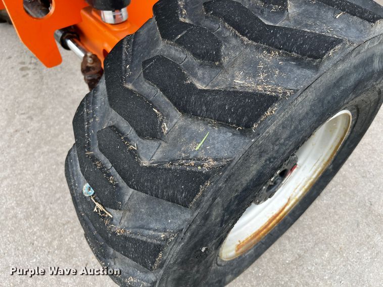 image for item DQ2015 JLG 400S  boom lift