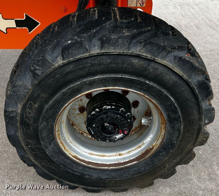 image for item DQ2015 JLG 400S  boom lift