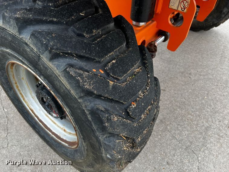 image for item DQ2015 JLG 400S  boom lift