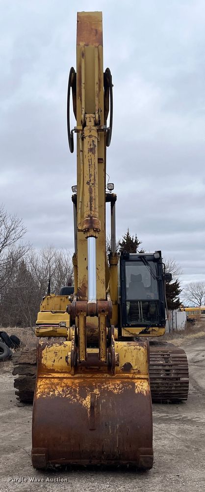 image for item DQ4108 1998 Caterpillar 330B L  excavator