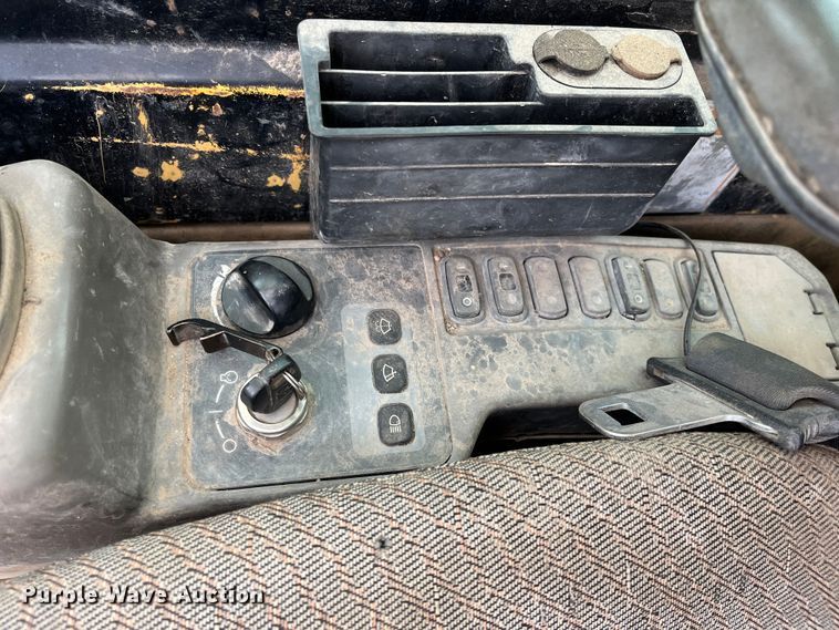 image for item DQ4108 1998 Caterpillar 330B L  excavator