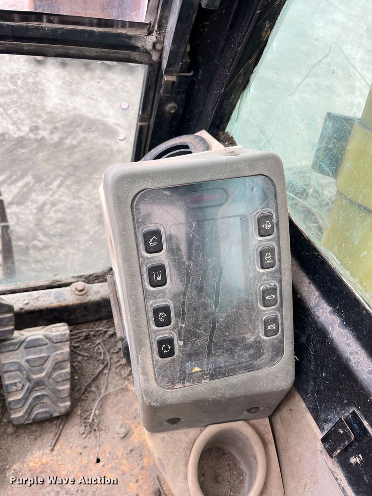 image for item DQ4108 1998 Caterpillar 330B L  excavator