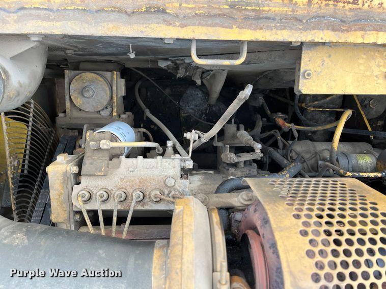 image for item DQ4108 1998 Caterpillar 330B L  excavator