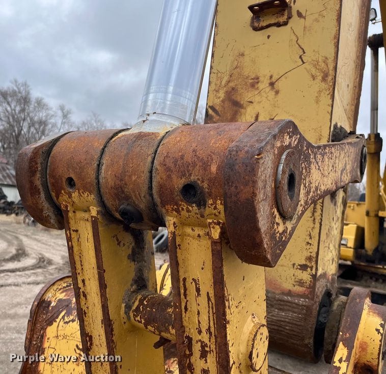 image for item DQ4108 1998 Caterpillar 330B L  excavator