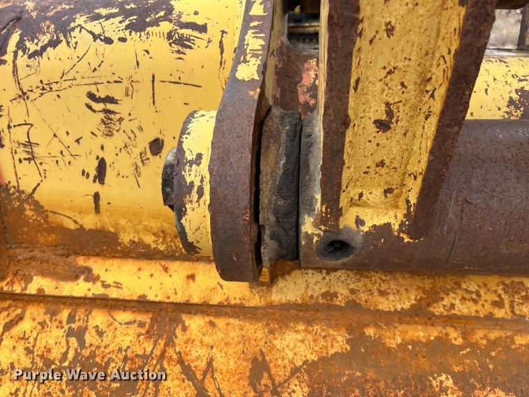 image for item DQ4108 1998 Caterpillar 330B L  excavator