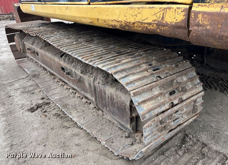 image for item DQ4108 1998 Caterpillar 330B L  excavator