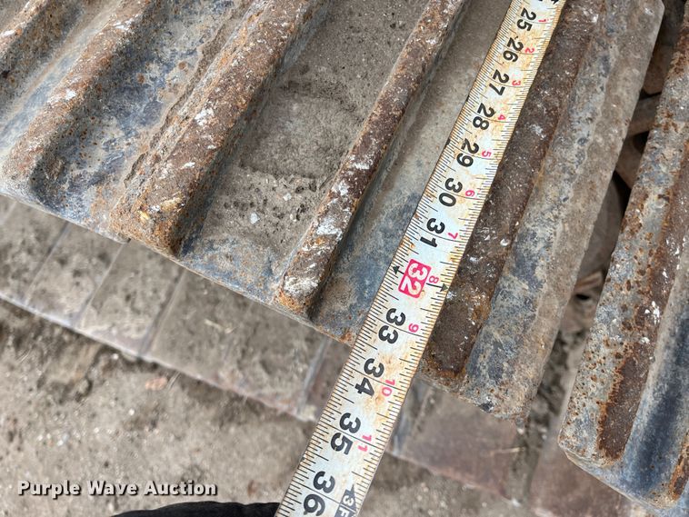 image for item DQ4108 1998 Caterpillar 330B L  excavator