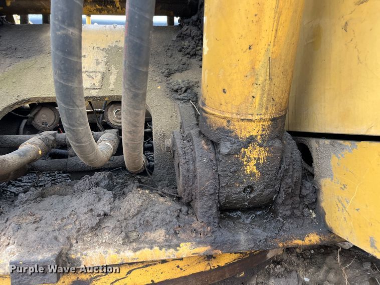 image for item DQ4108 1998 Caterpillar 330B L  excavator