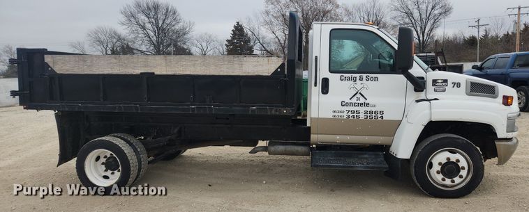 image for item DQ5374 2003 Chevrolet C4500  dump flatbed truck