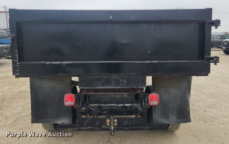 image for item DQ5374 2003 Chevrolet C4500  dump flatbed truck