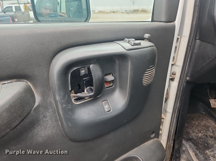 image for item DQ5374 2003 Chevrolet C4500  dump flatbed truck