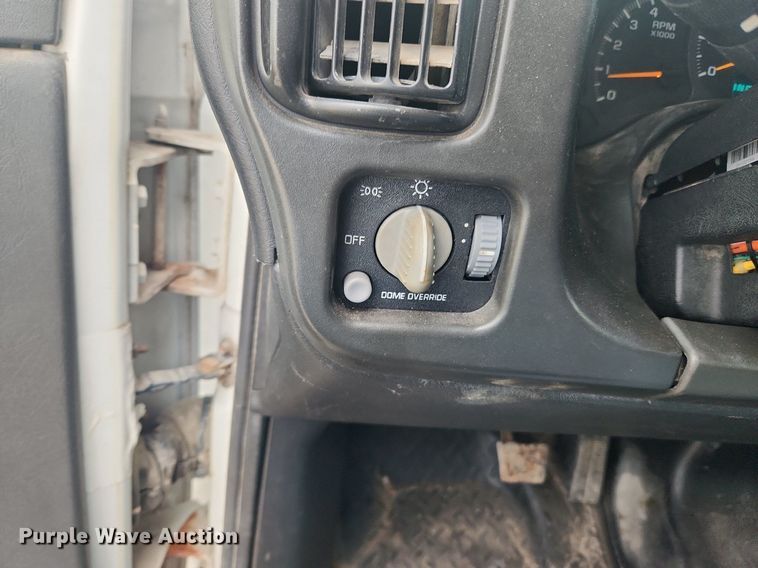 image for item DQ5374 2003 Chevrolet C4500  dump flatbed truck