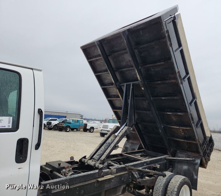 image for item DQ5374 2003 Chevrolet C4500  dump flatbed truck