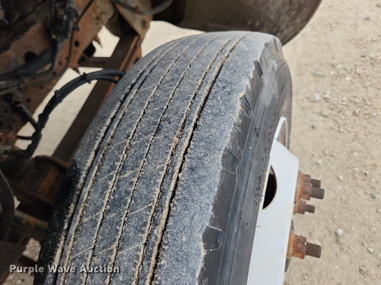 image for item DQ5374 2003 Chevrolet C4500  dump flatbed truck