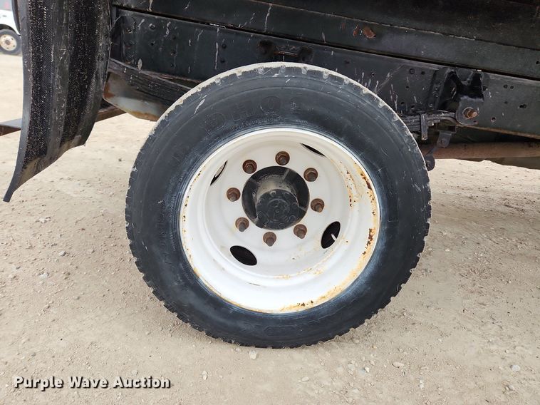 image for item DQ5374 2003 Chevrolet C4500  dump flatbed truck