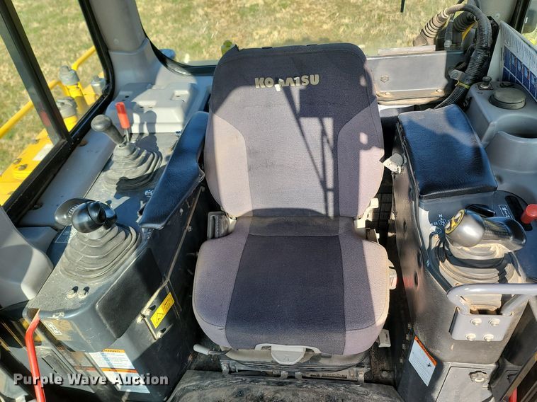 image for item DR3376 2016 Komatsu D65EX-18  dozer