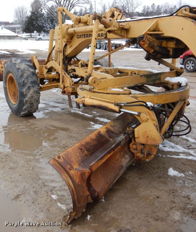 image for item DR4520 1969 Caterpillar 14E  rigid frame motor grader
