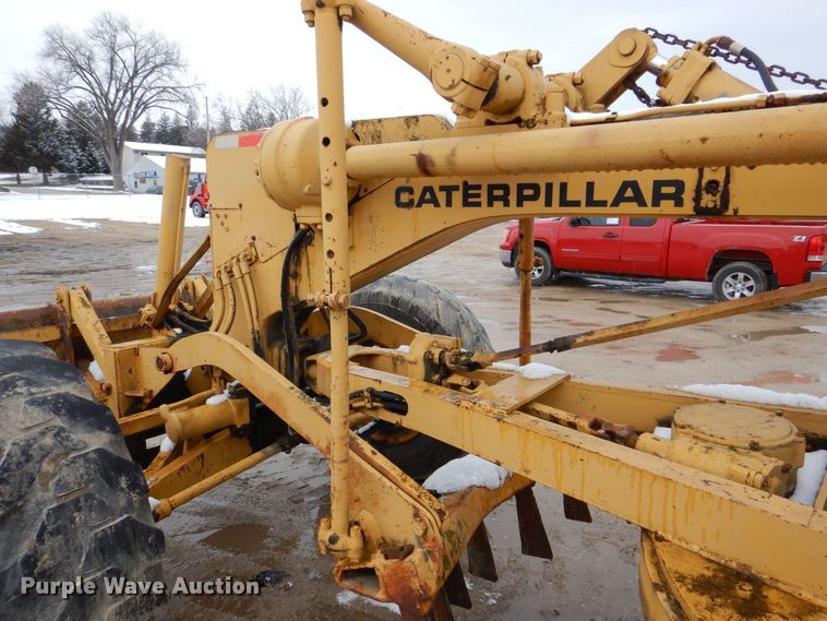 image for item DR4520 1969 Caterpillar 14E  rigid frame motor grader