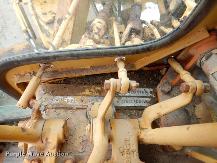 image for item DR4520 1969 Caterpillar 14E  rigid frame motor grader