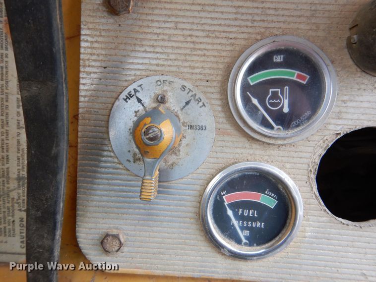 image for item DR4520 1969 Caterpillar 14E  rigid frame motor grader