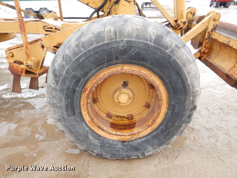 image for item DR4520 1969 Caterpillar 14E  rigid frame motor grader