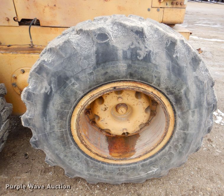 image for item DR4520 1969 Caterpillar 14E  rigid frame motor grader