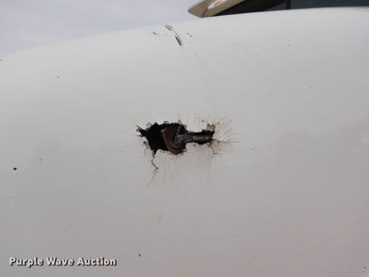 image for item DR4523 1996 International 9400  semi truck