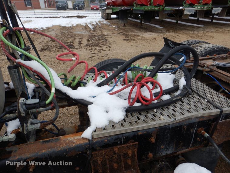 image for item DR4523 1996 International 9400  semi truck