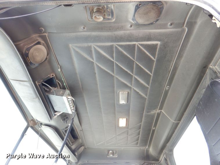 image for item DR4523 1996 International 9400  semi truck