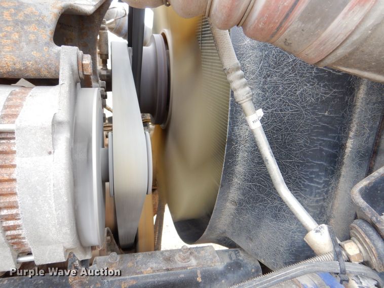 image for item DR4523 1996 International 9400  semi truck