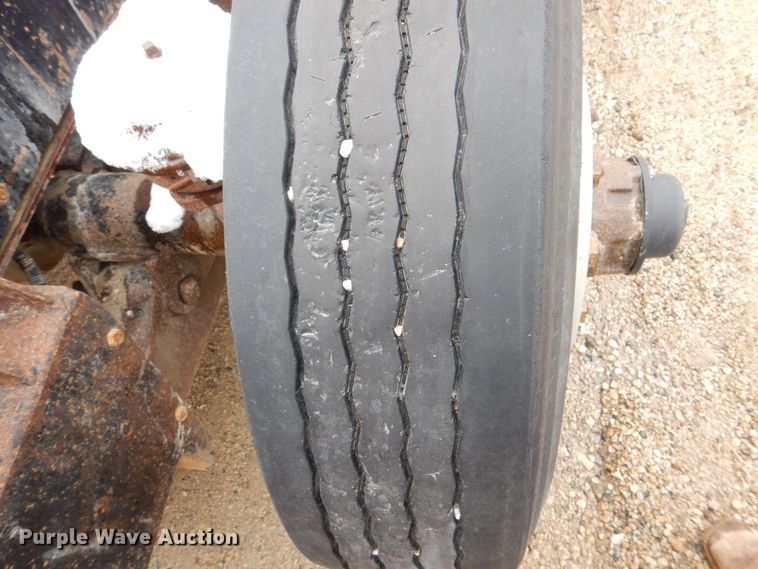 image for item DR4523 1996 International 9400  semi truck