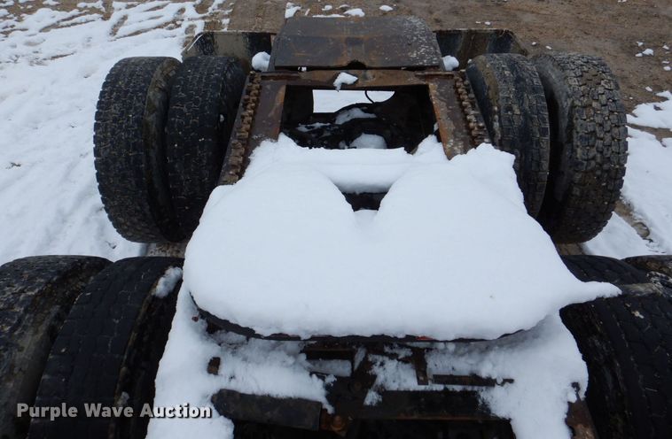 image for item DR4527 2010 Western Star 4900  semi truck