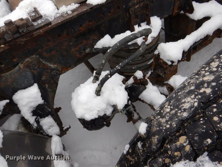 image for item DR4527 2010 Western Star 4900  semi truck