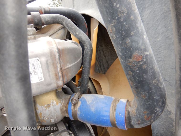 image for item DR4527 2010 Western Star 4900  semi truck