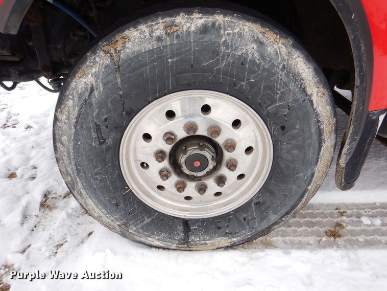 image for item DR4527 2010 Western Star 4900  semi truck