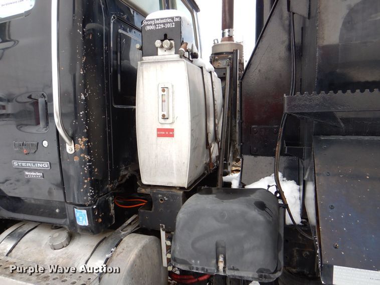 image for item DR4528 2009 Sterling L9500  dump truck