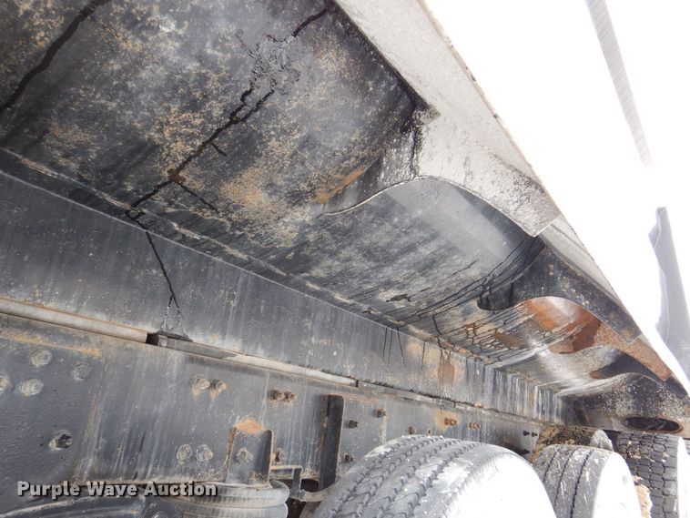 image for item DR4528 2009 Sterling L9500  dump truck