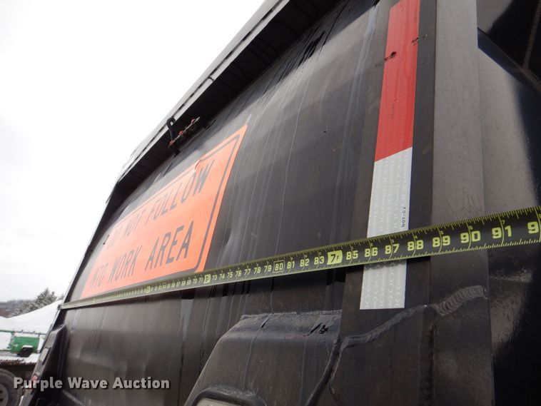 image for item DR4528 2009 Sterling L9500  dump truck