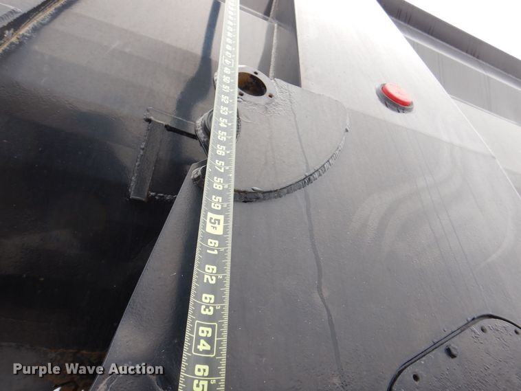 image for item DR4528 2009 Sterling L9500  dump truck