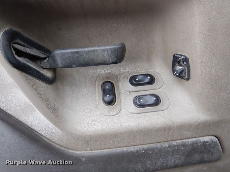 image for item DR4528 2009 Sterling L9500  dump truck