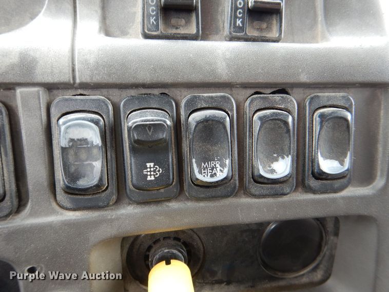 image for item DR4528 2009 Sterling L9500  dump truck