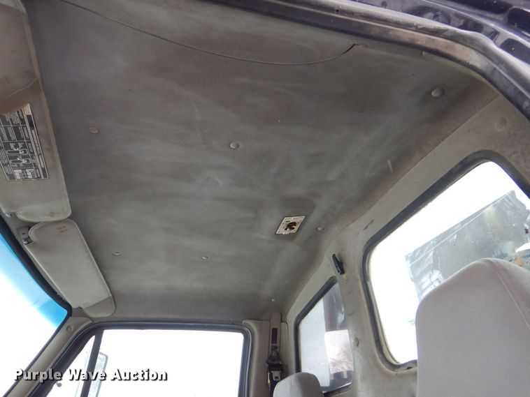 image for item DR4528 2009 Sterling L9500  dump truck