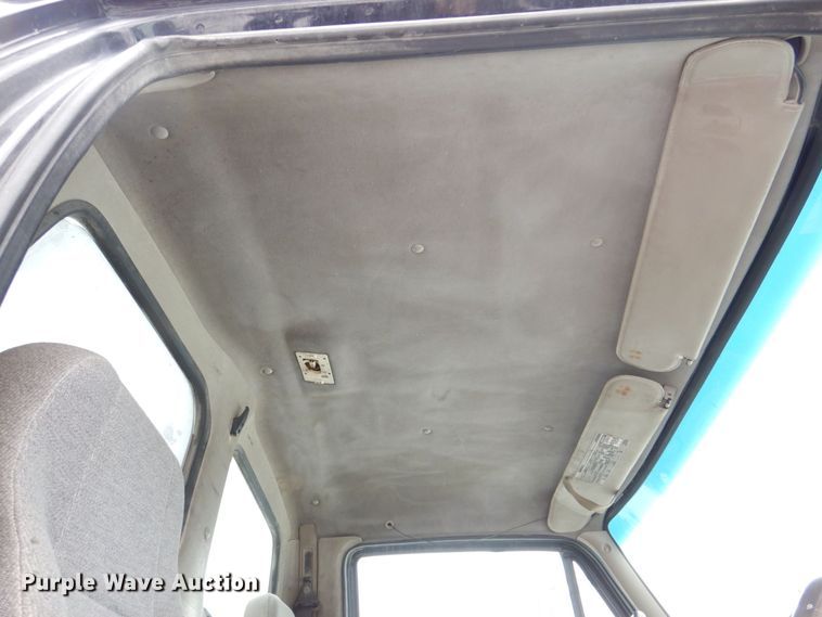 image for item DR4528 2009 Sterling L9500  dump truck