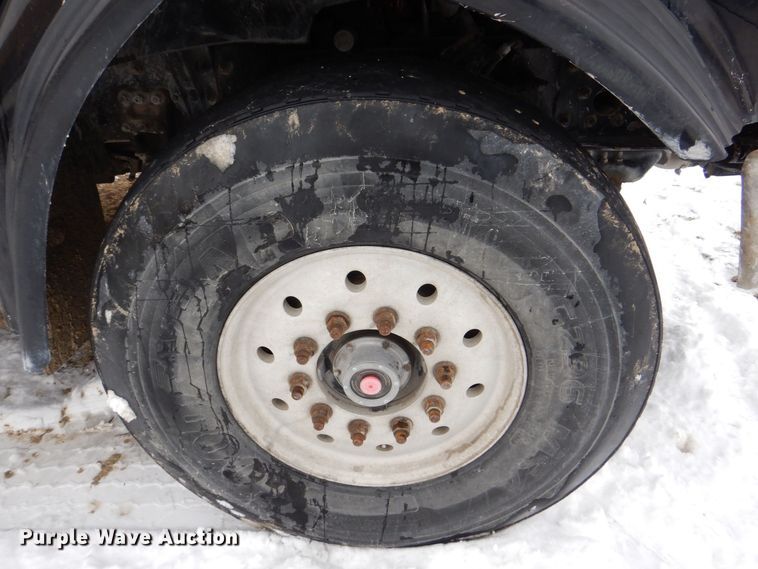 image for item DR4528 2009 Sterling L9500  dump truck