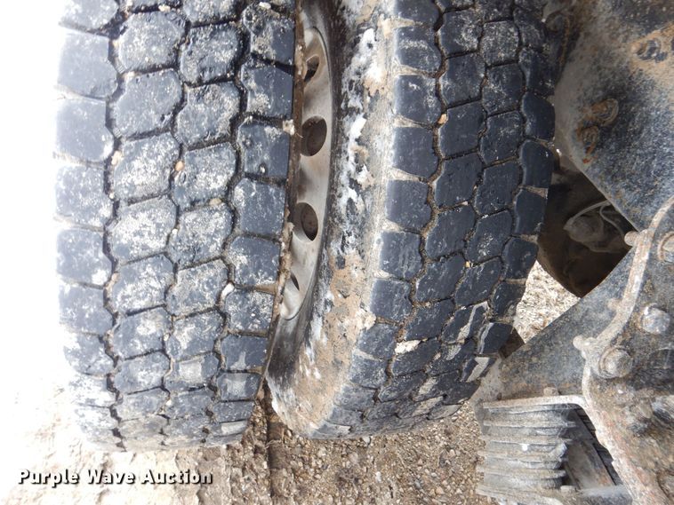 image for item DR4528 2009 Sterling L9500  dump truck