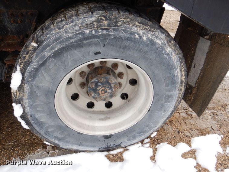 image for item DR4528 2009 Sterling L9500  dump truck