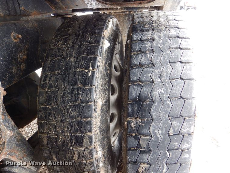 image for item DR4528 2009 Sterling L9500  dump truck