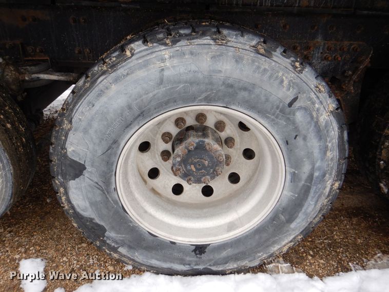 image for item DR4528 2009 Sterling L9500  dump truck