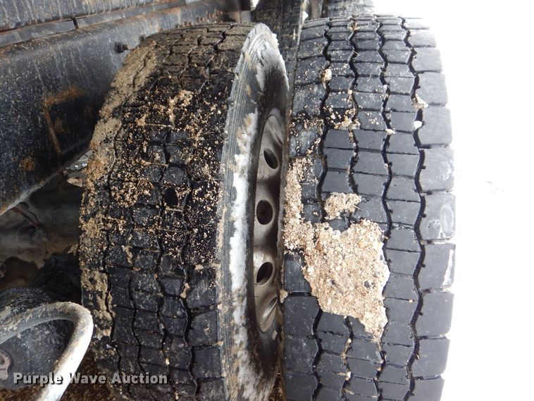 image for item DR4528 2009 Sterling L9500  dump truck